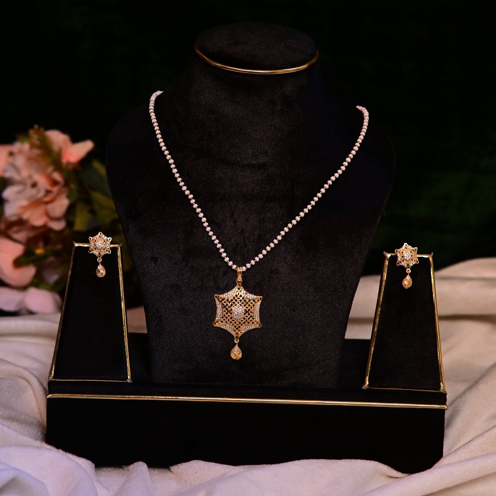 product193.jpg pendant set - Image 1