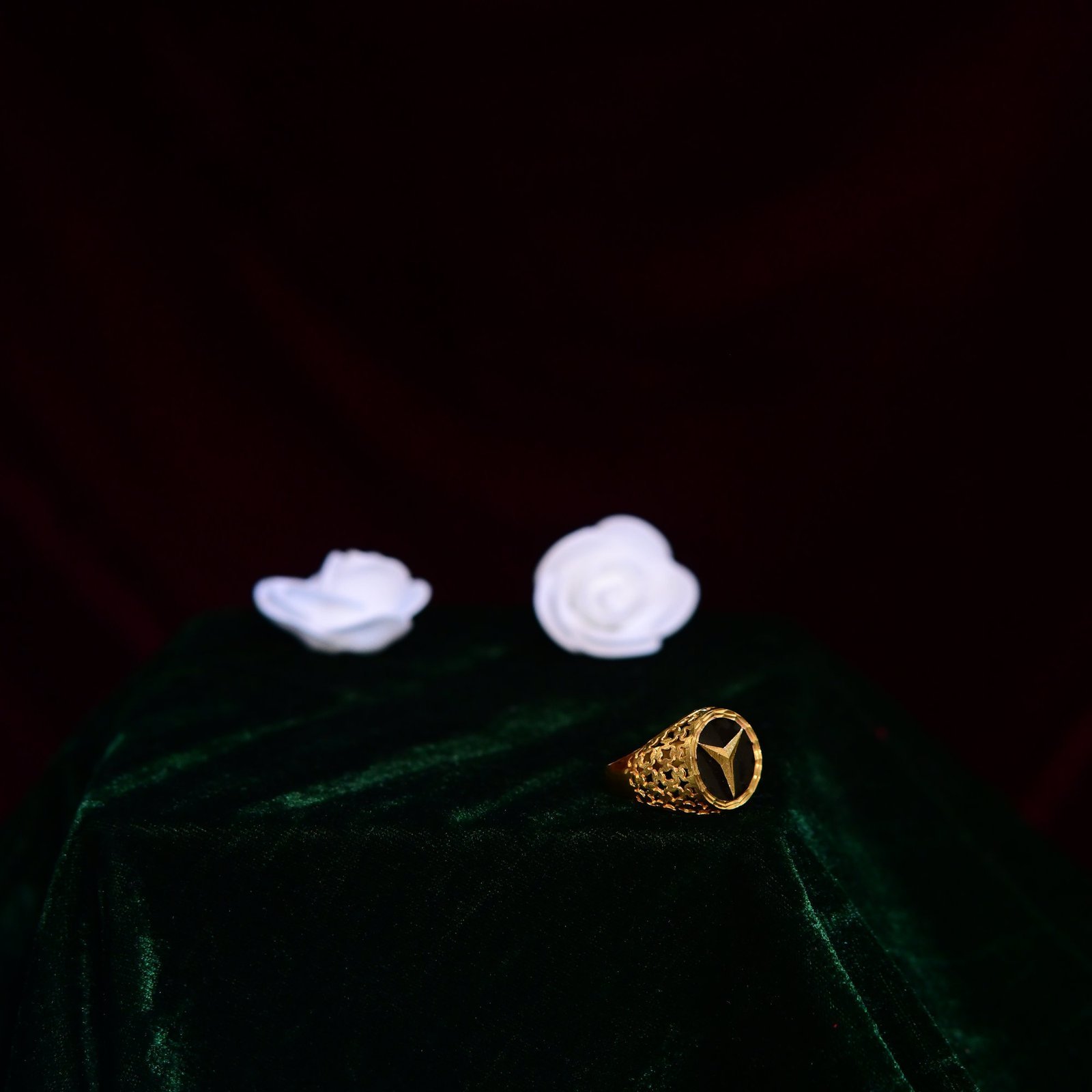 product280.jpg Gold Gents Ring - Image 1