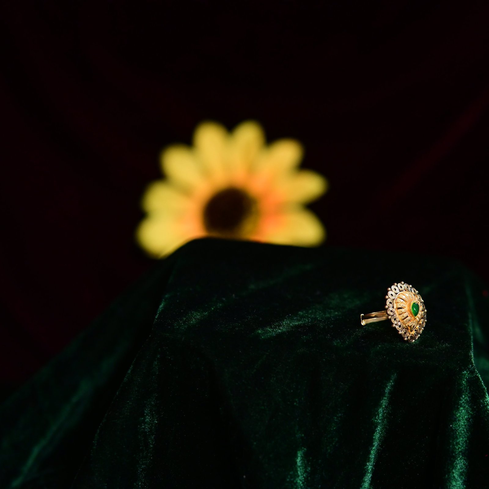 product349.jpg Ladies Ring - Image 1