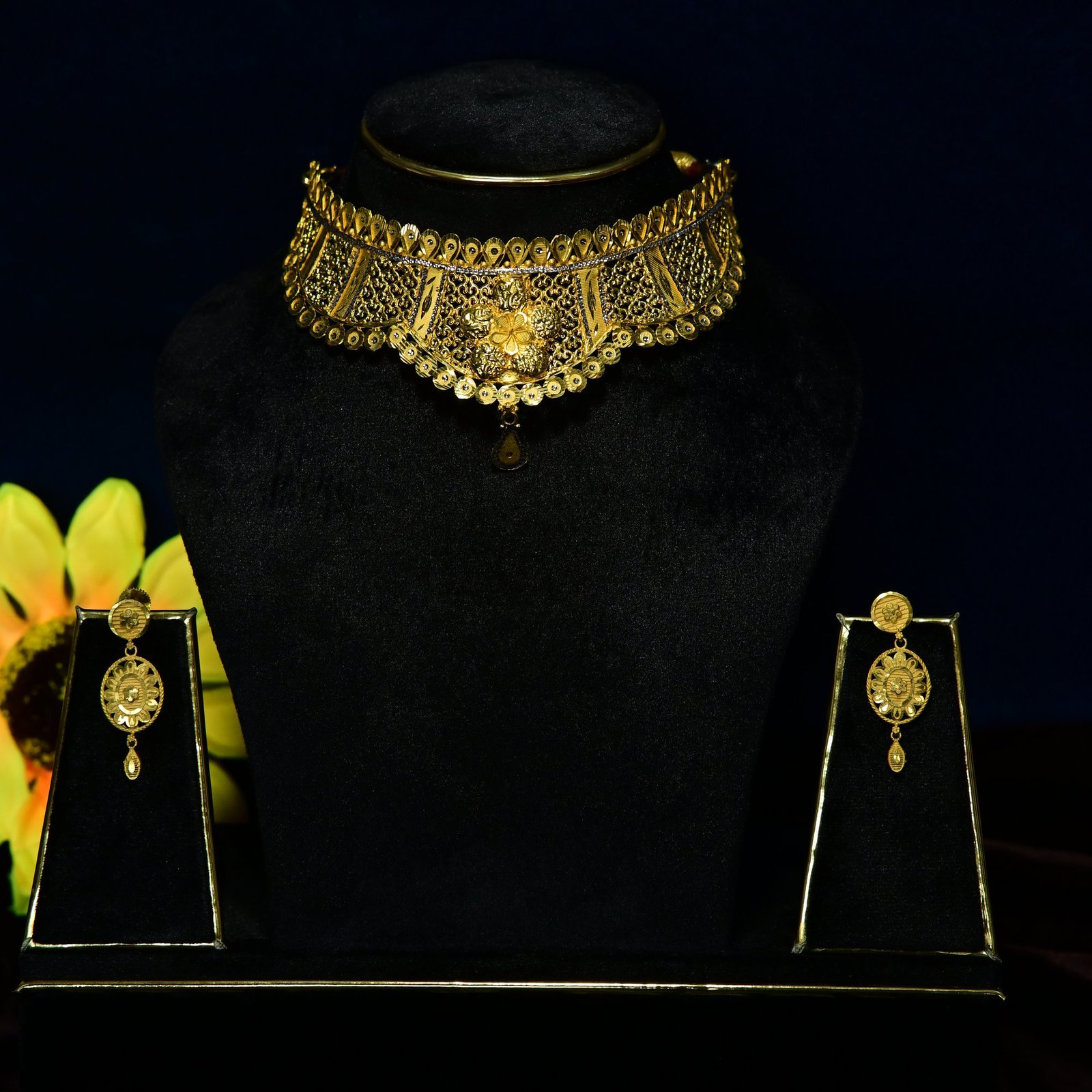 product507.jpg Chokar Set - Image 1