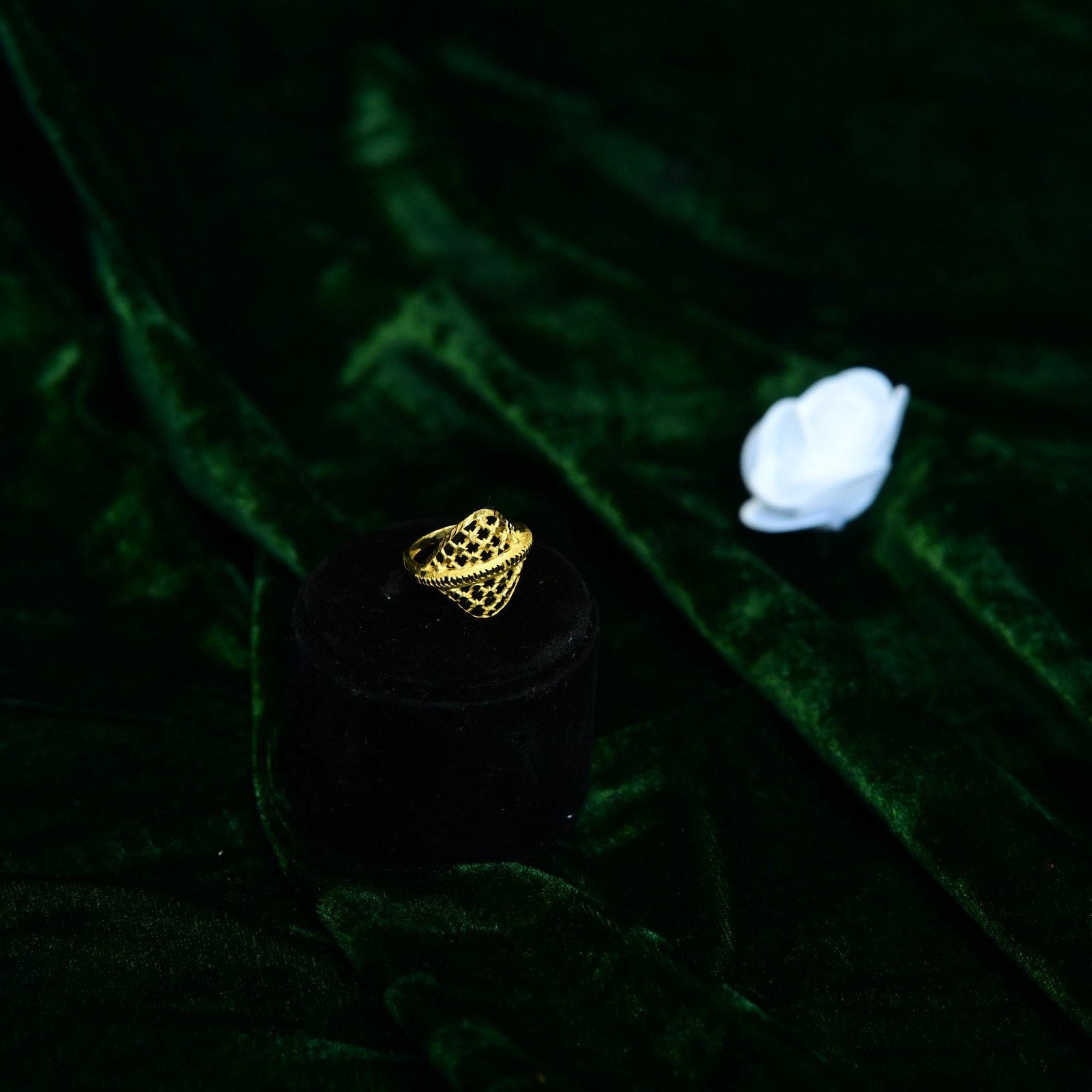 product793.jpg Ladies Ring - Image 1